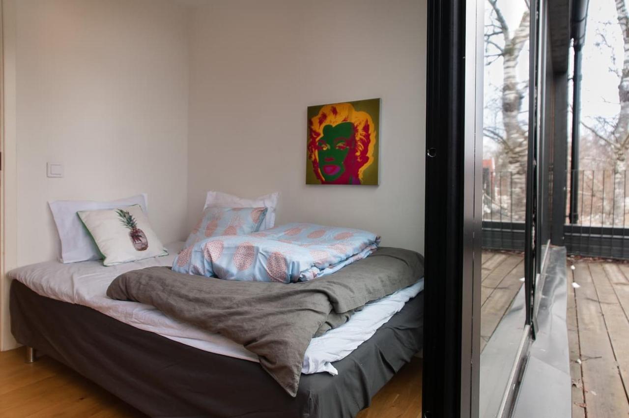 Villa Townhouse On Arlanda Stockholm Metro Line - Easy Checkin Sollentuna Exterior foto